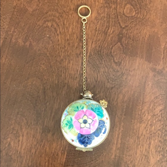 Limoges Box - Picture 1 of 6